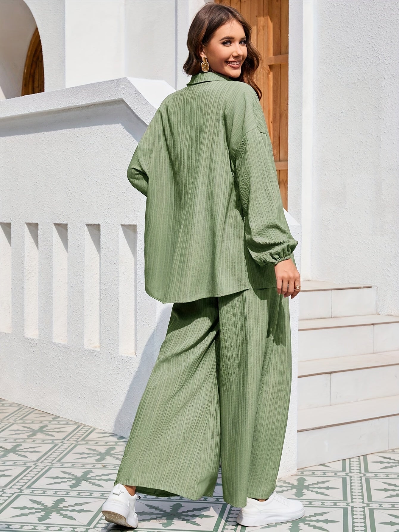 Conjunto Elegante – Camisa de Manga Lanterna e Calça Wide-Leg