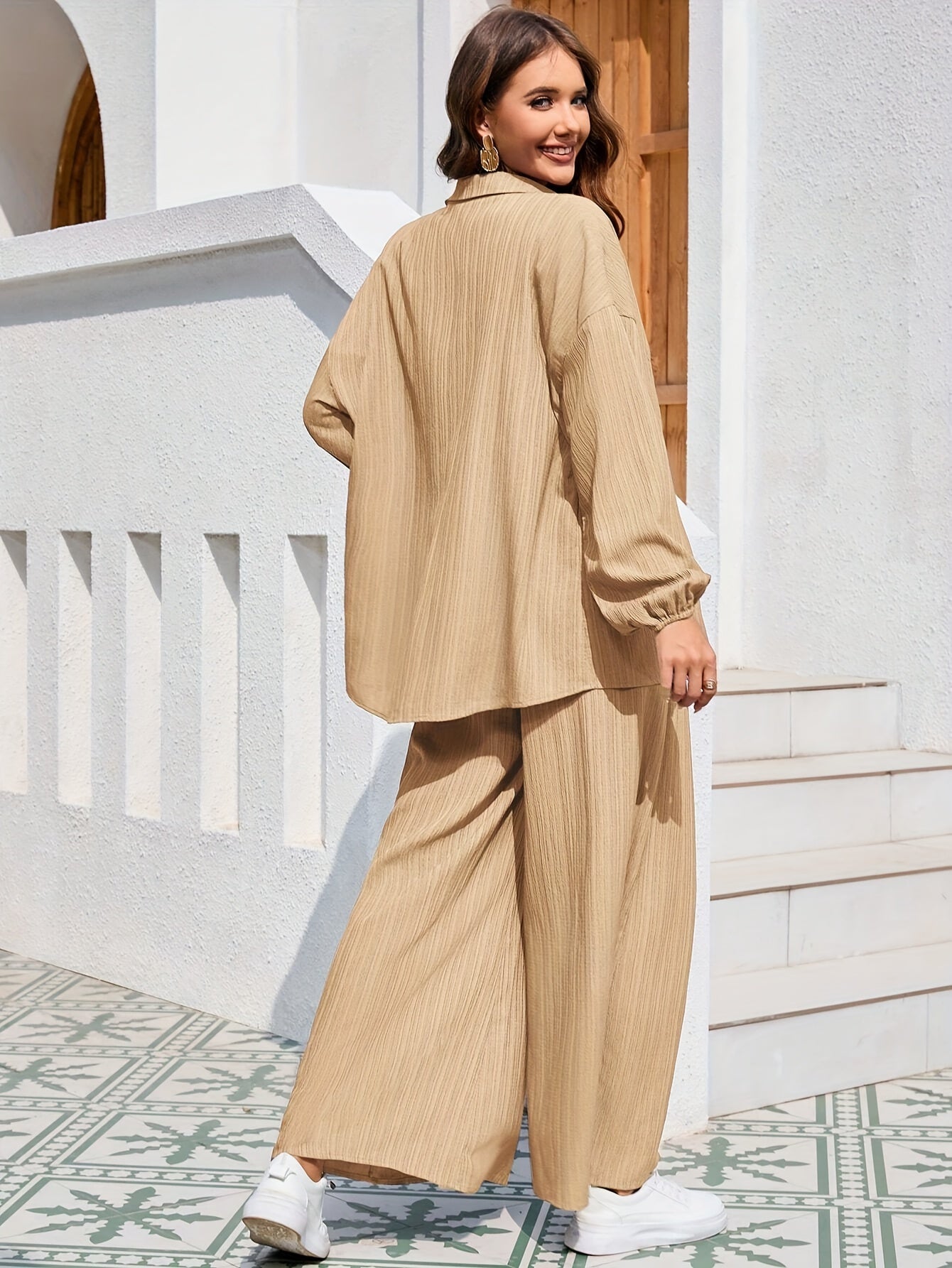 Conjunto Elegante – Camisa de Manga Lanterna e Calça Wide-Leg