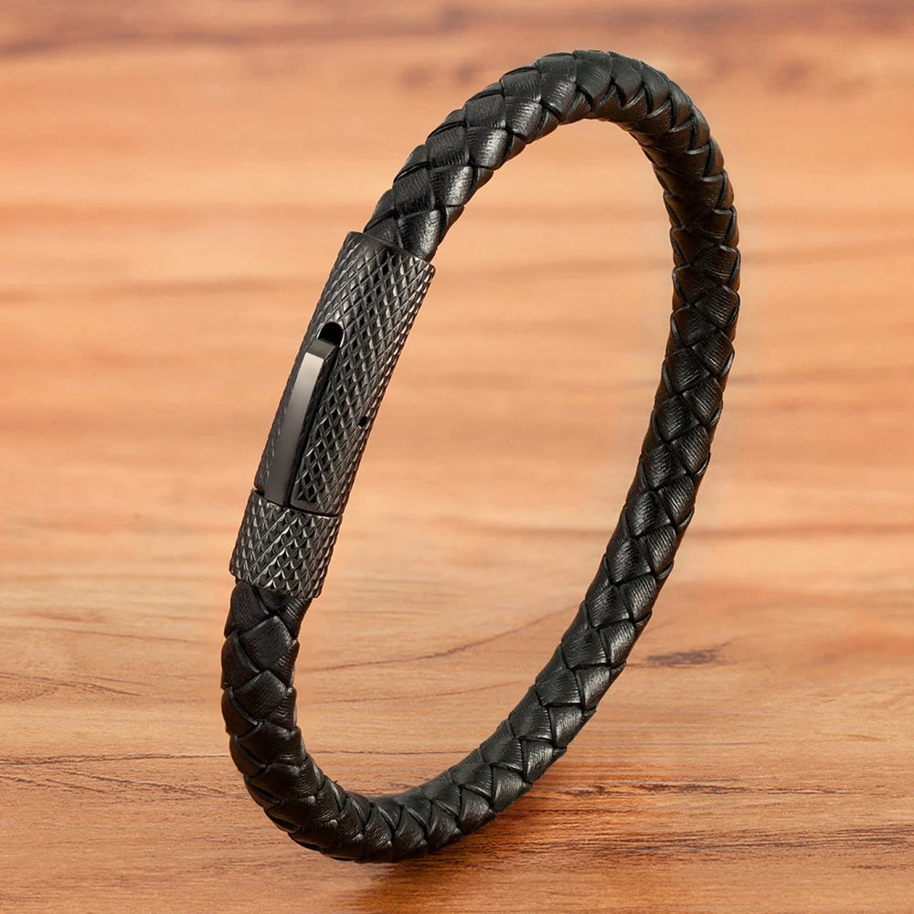 "Pulseira Masculina em Couro e Aço Inoxidável – Estilo Industrial Minimalista"