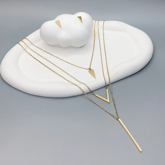 Colar e Brincos "Áurea Urbana" – Conjunto Geométrico Multicamadas em Aço Luxo