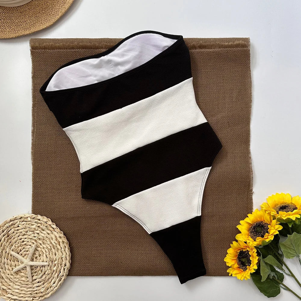 Biquíni Monokini Elegant Wave™ – Bandeau Sem Alças com Design Fashion Week e Ajuste Premium