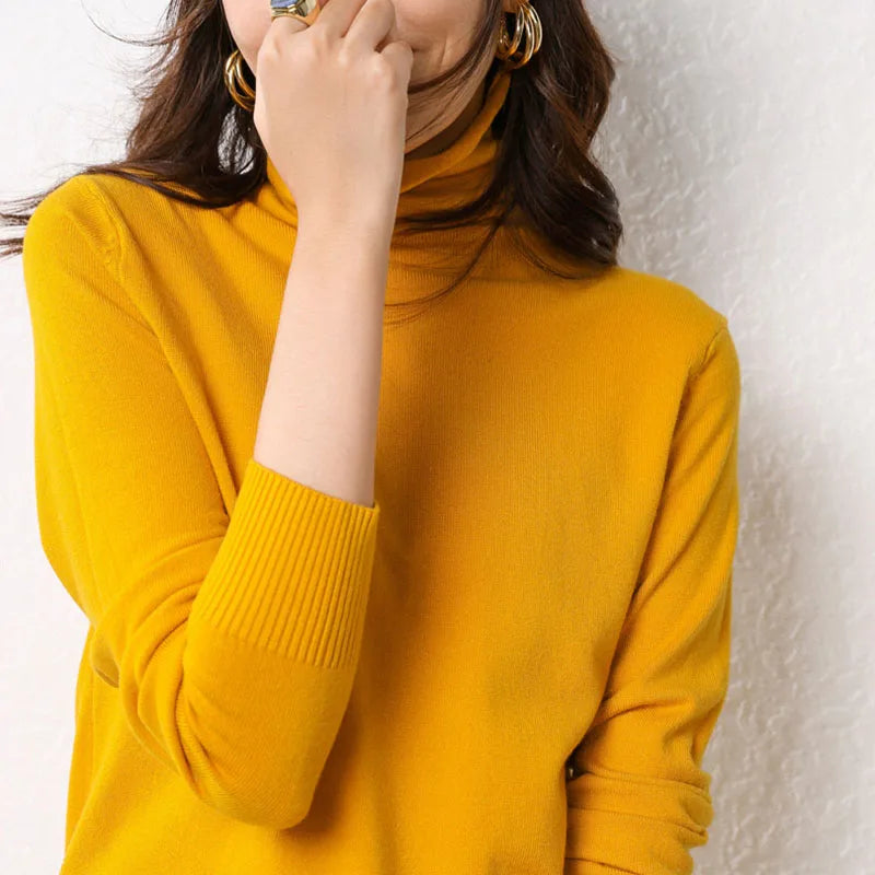 Blusa Gola Alta Slim Yahmandy™ – Tricô Coreano Ajustado Outono/Inverno 2025