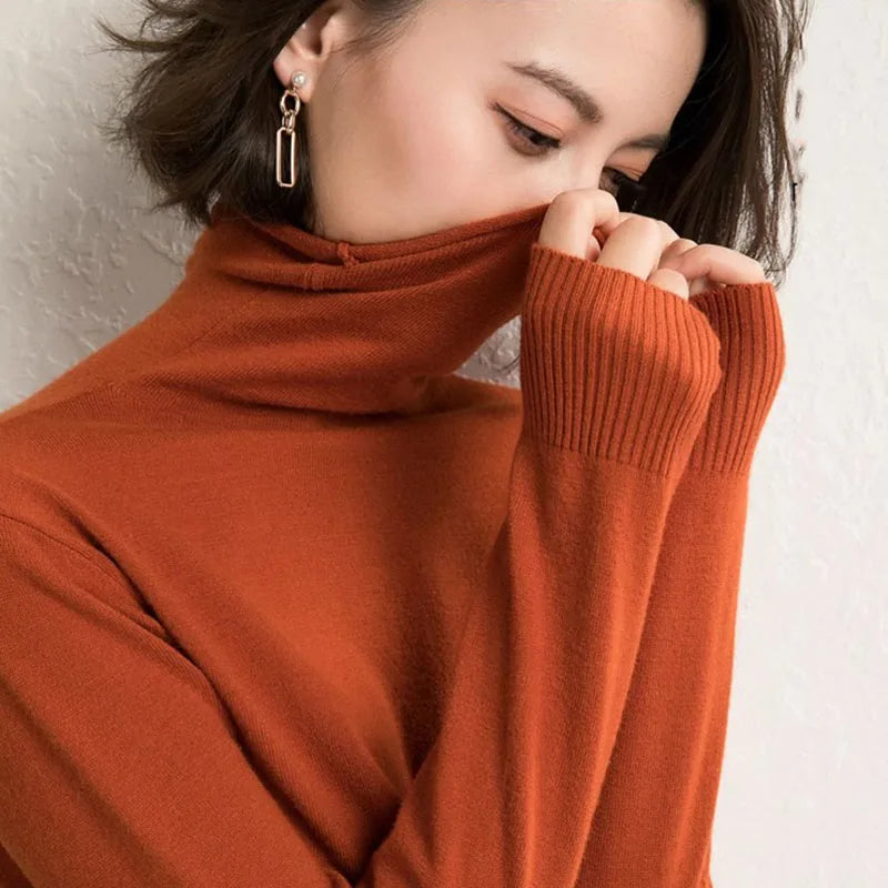 Blusa Gola Alta Slim Yahmandy™ – Tricô Coreano Ajustado Outono/Inverno 2025
