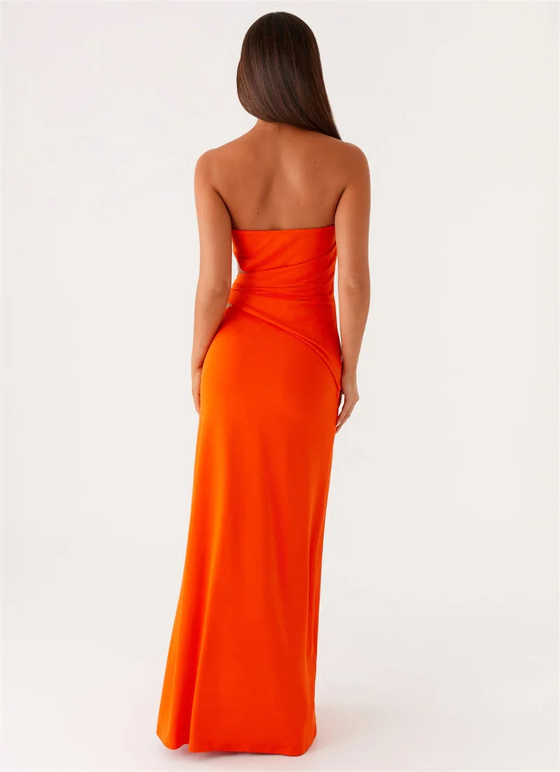 Vestido Longo Aurora – Sensualidade Escultural com Metal Floral