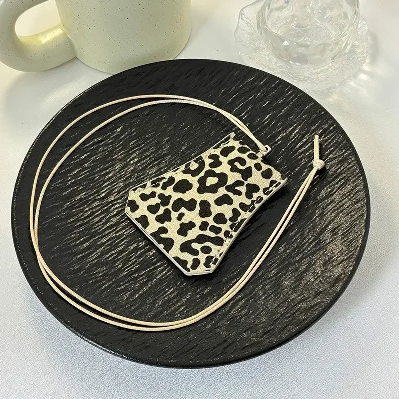 Colar Luxe Prowl Collection