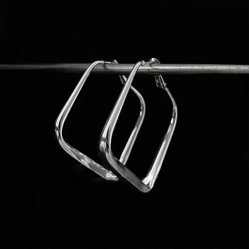 Brincos Hoop Quadrados Oversized – Estilo Punk Vintage em Metal Prateado