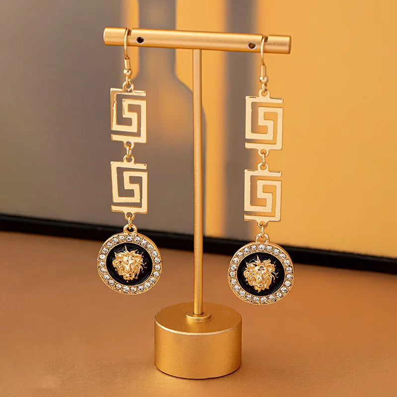 Conjunto de Joias Majestic Lion – Elegância Atemporal
