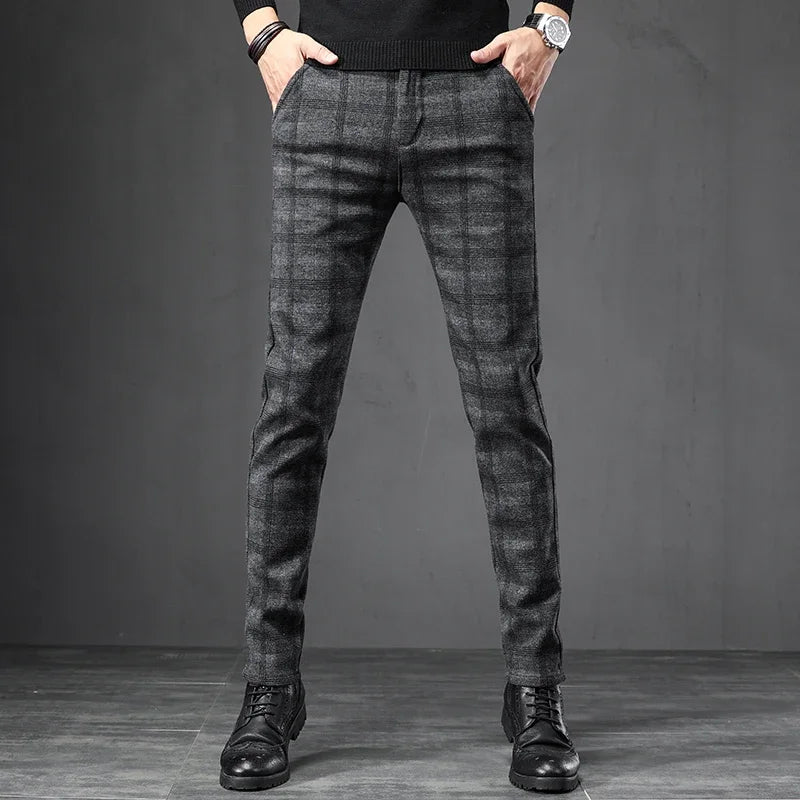 Calça Masculina em Tecido Macio - Estilo Coreano Casual para Outono e Primavera - Slim Fit Reto com Elastano