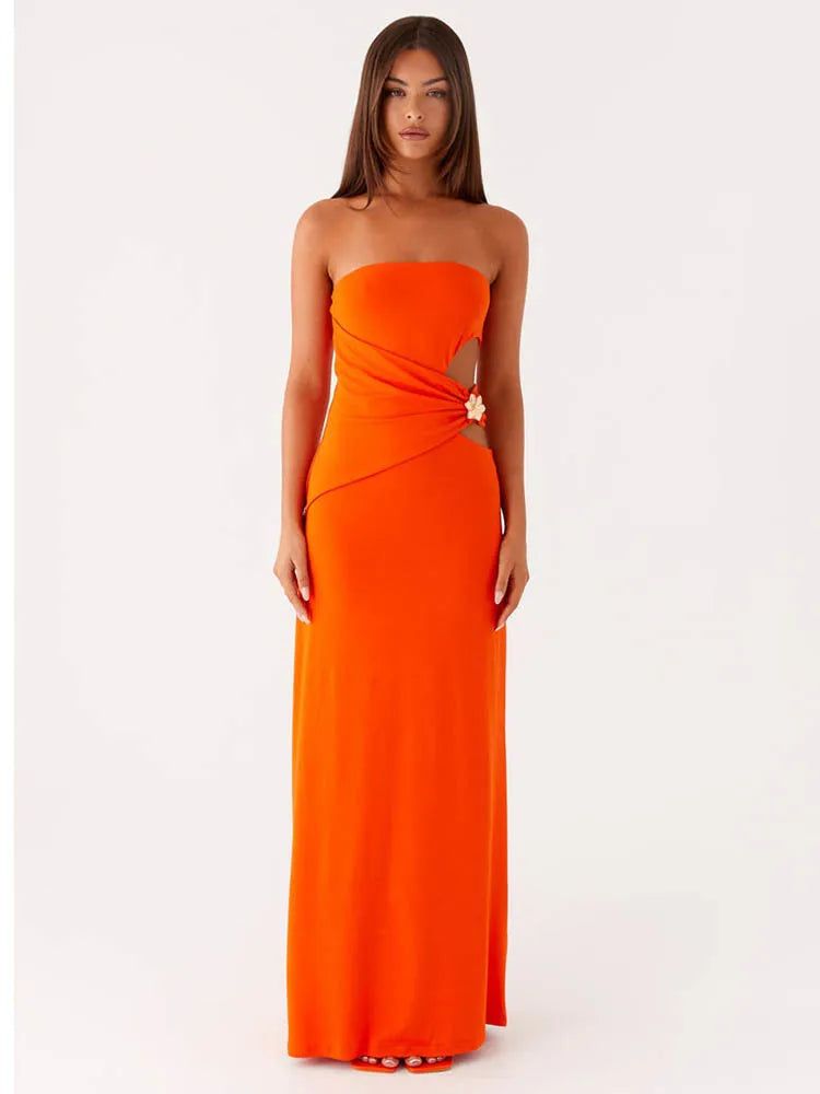 Vestido Longo Aurora – Sensualidade Escultural com Metal Floral