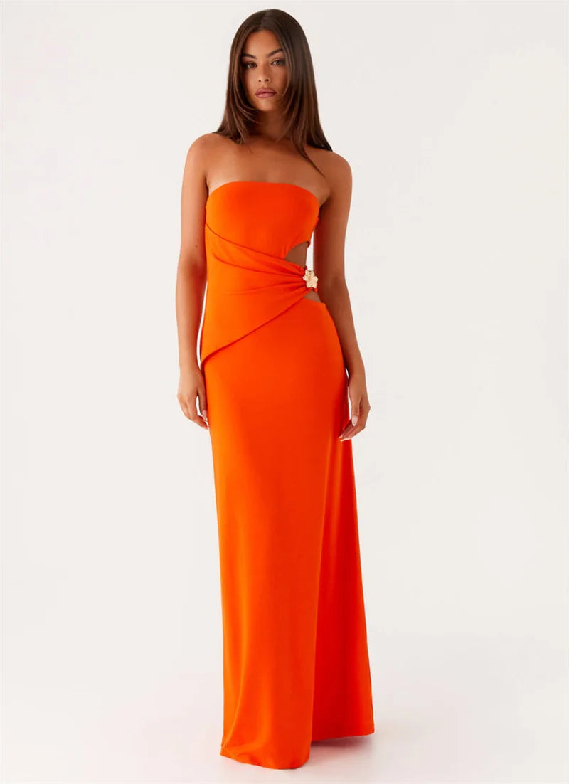 Vestido Longo Aurora – Sensualidade Escultural com Metal Floral