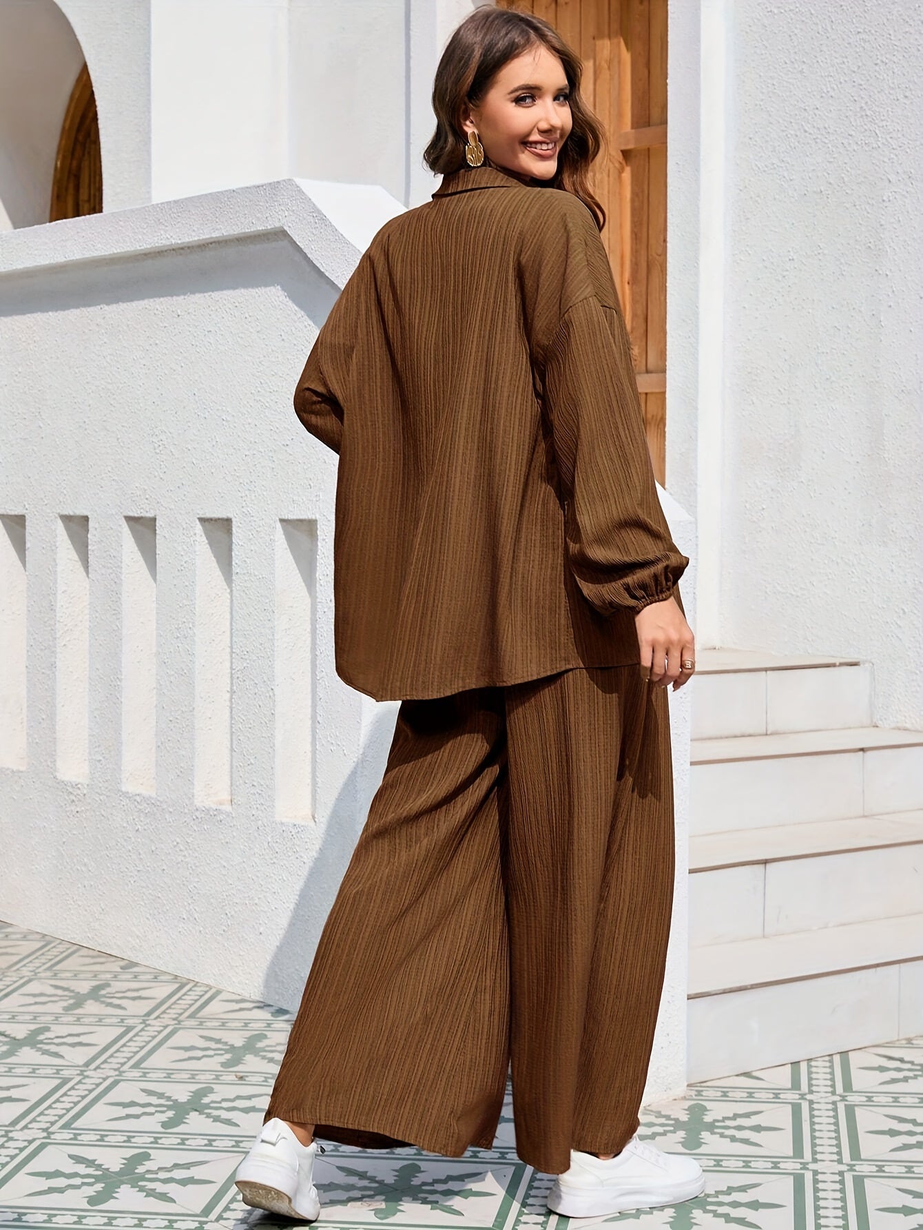 Conjunto Elegante – Camisa de Manga Lanterna e Calça Wide-Leg