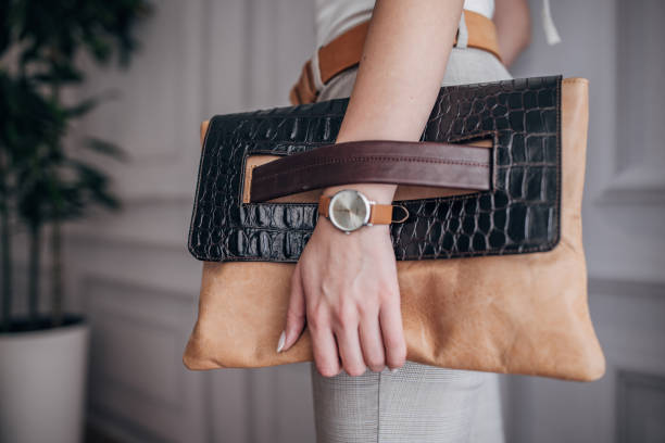 Bolsas Femininas | Elegância Funcional & Design Contemporâneo