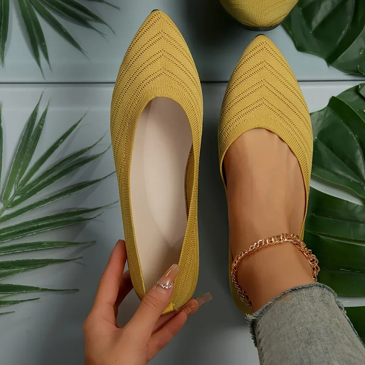 Sapato Feminino Elegance 2024 - Bico Fino em Malha Respirável, Slip-on Office e Casual