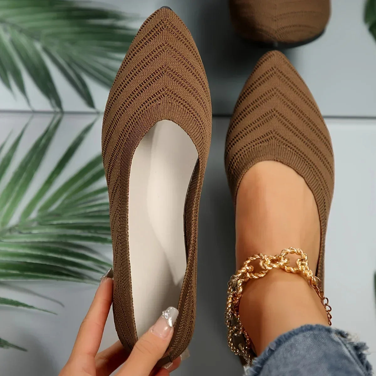Sapato Feminino Elegance 2024 - Bico Fino em Malha Respirável, Slip-on Office e Casual