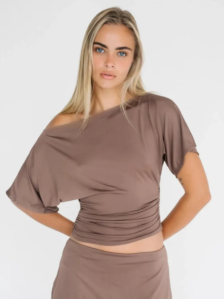 Luné Oblique – Blusa Feminina Slim Fit em Malha Premium