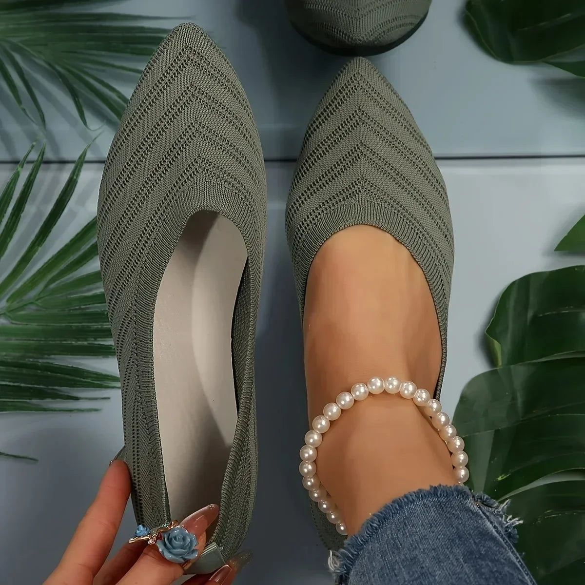 Sapato Feminino Elegance 2024 - Bico Fino em Malha Respirável, Slip-on Office e Casual