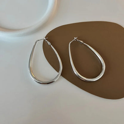 Brincos Hoop Quadrados Oversized – Estilo Punk Vintage em Metal Prateado