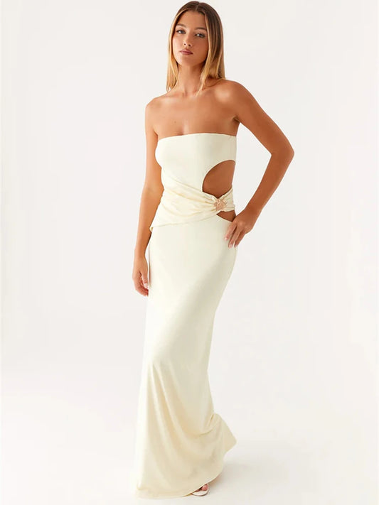 Vestido Longo Aurora – Sensualidade Escultural com Metal Floral