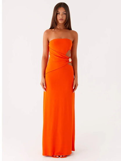 Vestido Longo Aurora – Sensualidade Escultural com Metal Floral